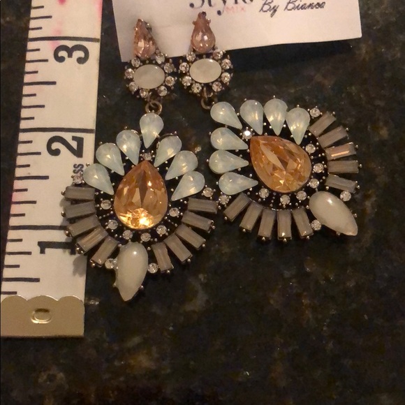 Lightweight Chandelier Earrings - Picture 3 of 3